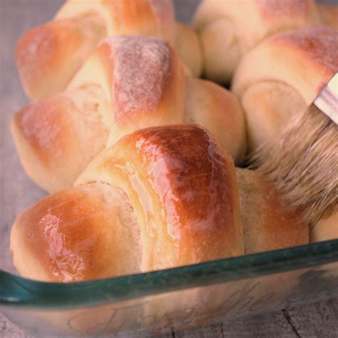 buttery-soft-butterhorn-rolls-easy-rich-fluffy-dinner image