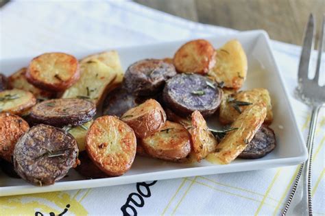 extra-crispy-roasted-potatoes-recipe-little-chef-big image
