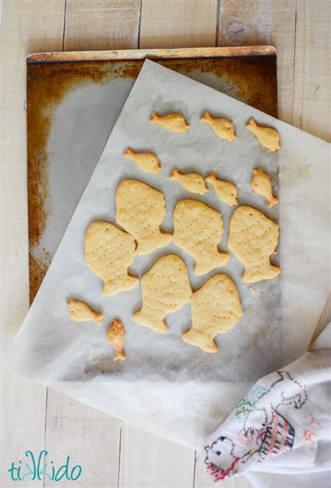cheese-cracker-recipe-like-goldfish-crackers-or-cheez-it image