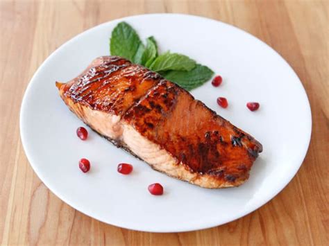 pomegranate-glazed-salmon-sweet-tart-caramelized image