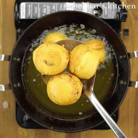 aloo-bonda-recipe-batata-vada-recipe-potato-bonda image