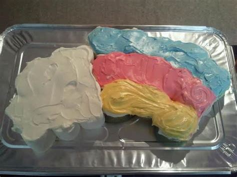 somewhere-over-the-rainbow-pull-apart-cake-just-a image