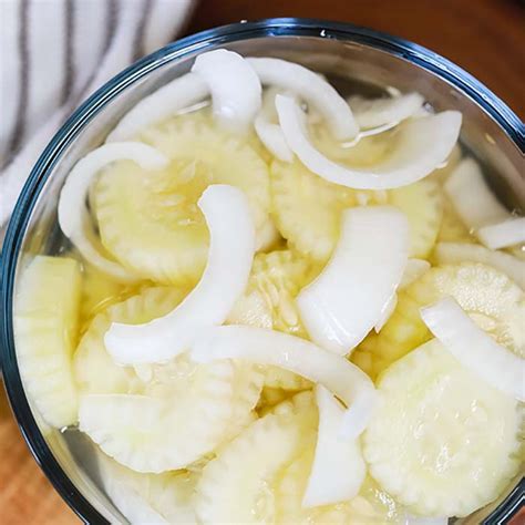 cucumber-onion-salad-recipe-easy-cucumber-onion image