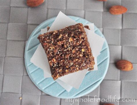 22-healthy-snack-bar-recipes-perfect-for-lunchboxes image