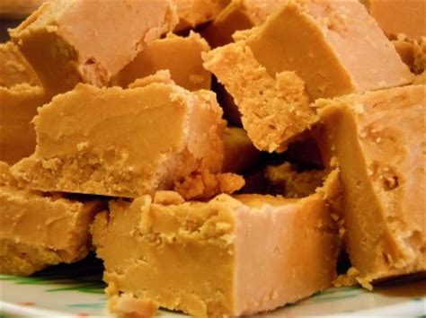 butterscotch-marshmallow-creme-fudge-tasty-kitchen image