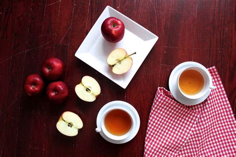 apple-and-ginger-tea-recipe-the-spruce-eats image