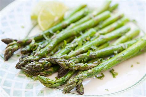asparagus-with-lime-and-mint-recipe-simply image