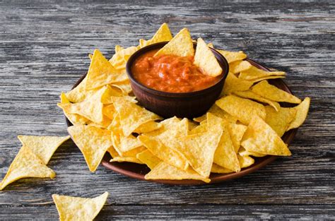 are-tortilla-chips-healthy-calories-nutrition-and-tips image