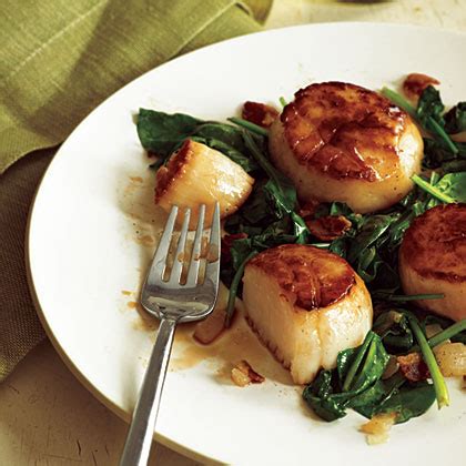pan-seared-scallops-with-bacon-and-spinach image