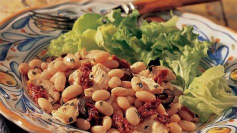 italian-white-beans-with-chicken image