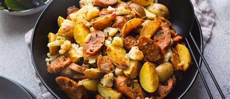 20-minute-sausage-and-potatoes-skillet-busy-cooks image