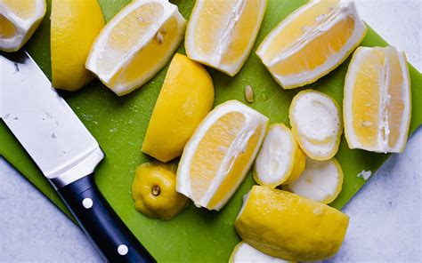 how-to-make-lemon-vodka-recipe-step-by-step image