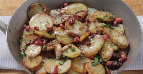 fried-potatoes-with-bacon-onion-and-parsley image