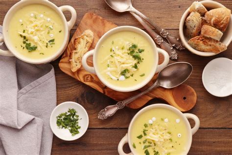 winter-potato-and-leek-soup-recipe-cookme image