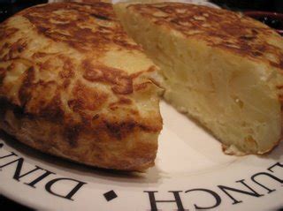 spanish-omelette-wikipedia image