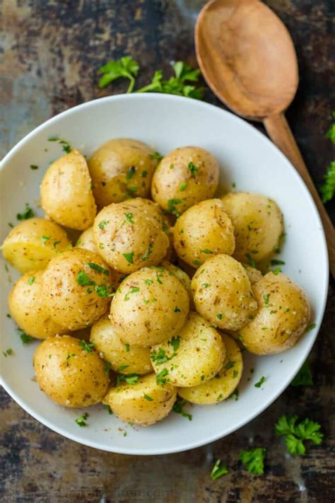easy-boiled-potatoes-recipe-natashaskitchencom image