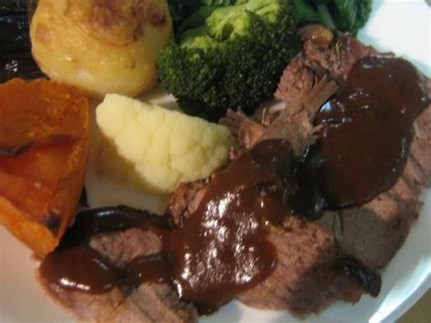 traditional-gravy-for-roast-beef-lamb-pork-or-duck image