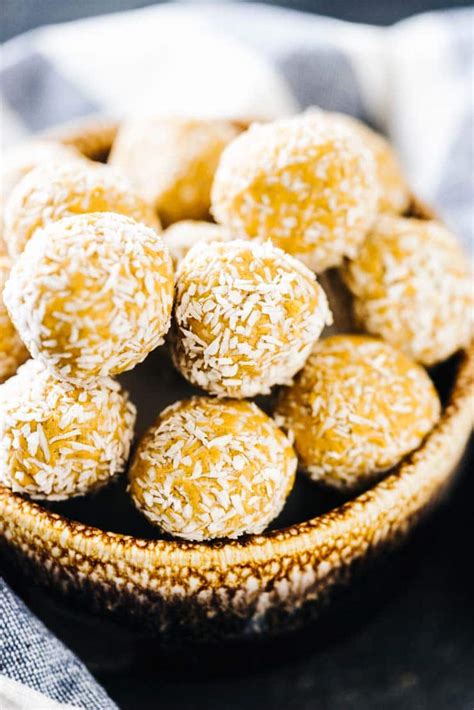 peanut-butter-protein-balls-a-no-bake-healthy-snack image