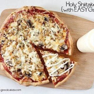 copycat-holy-shiitake-pizza-with-easy-garlic-aioli image