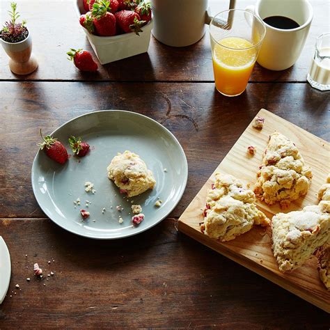best-rhubarb-scones-recipe-how-to-make-naughty image