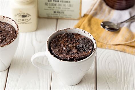 how-to-make-brownies-in-a-mug-using-hot-cocoa image