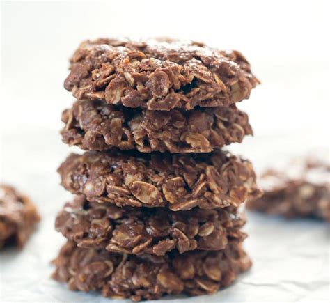 3-ingredient-no-bake-chocolate-oatmeal image