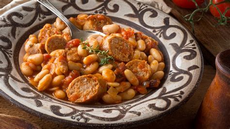 what-is-a-cassoulet-and-what-does-it-taste-like image