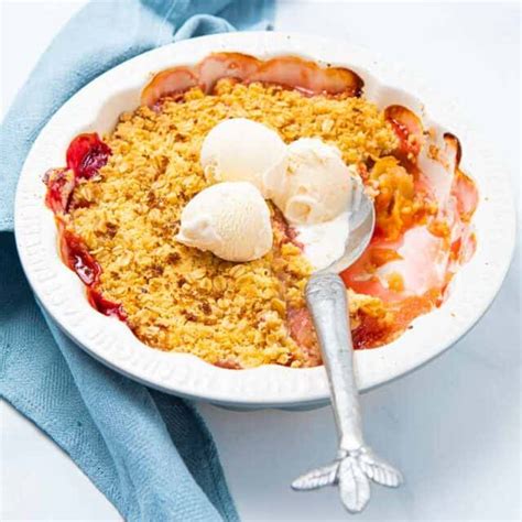 apple-and-plum-crumble-a-delicious-fruity image