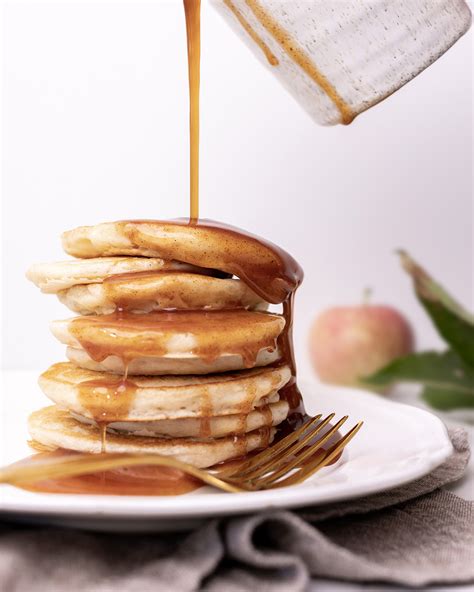 homemade-apple-cinnamon-pancake-syrup-shortcut image