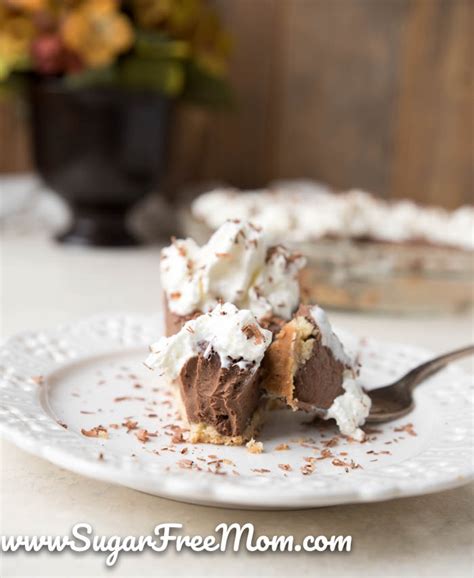 sugar-free-keto-chocolate-cream-pie-low-carb-nut image