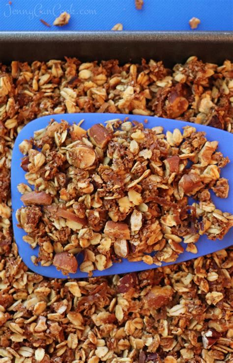 easy-granola-recipe-best-easiest-granola-jenny-can image