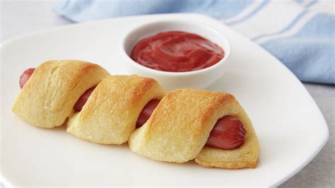 cornbread-corn-dogs-recipe-pillsburycom image