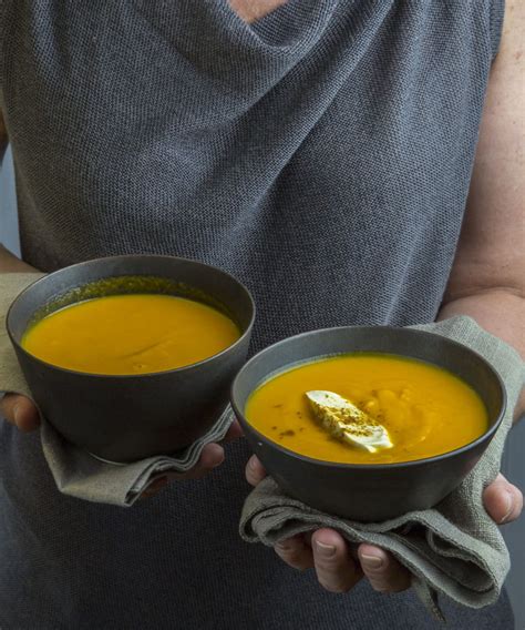 indian-butternut-squash-carrot-soup-the-mom-100 image