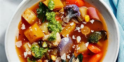 clean-out-the-fridge-vegetable-soup image
