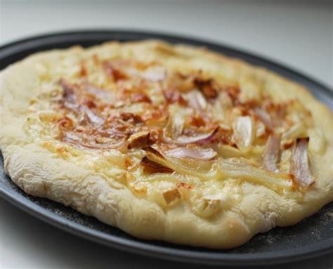 brie-and-caramelized-onion-pizza-honest-cooking image