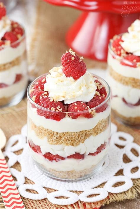 raspberry-amaretto-cheesecake-trifles-delicious-trifle image