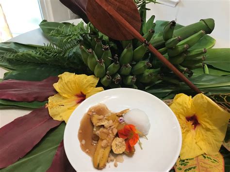 hawaiʻi-in-the-kitchen-hawaiian-style-bananas-foster image