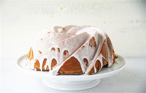 lemon-limoncello-pound-cake-sweet-recipeas image