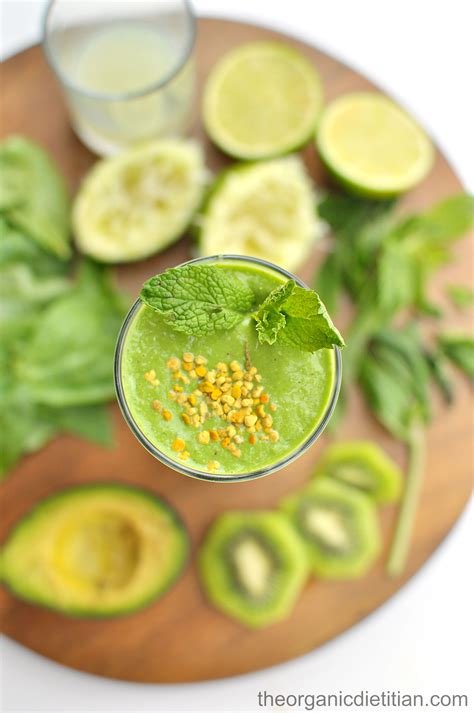 green-monster-mojito-smoothie-the-organic-dietitian image