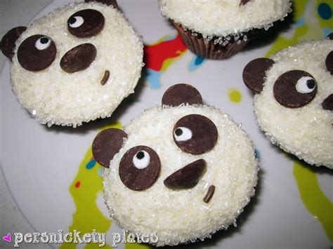adorable-chocolate-panda-cupcakes-persnickety-plates image