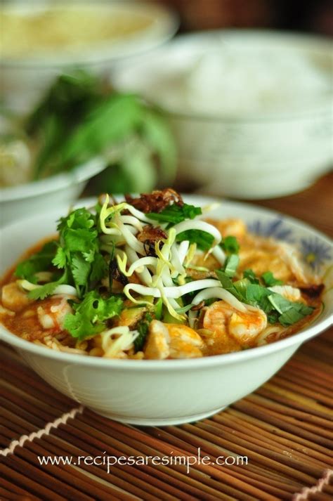 malaysian-laksa-curried-noodle-soup-with-prawns image