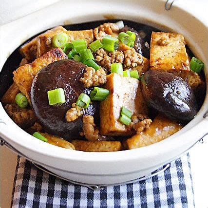 braised-bean-curd-with-mushrooms-firm-tofu-rasa image
