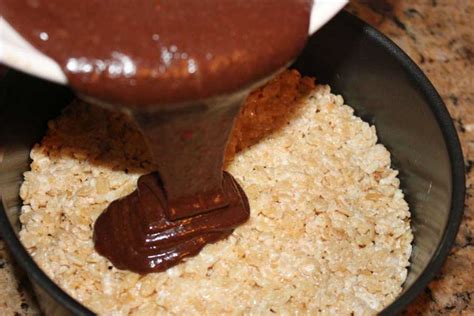 how-to-infuse-your-rice-krispie-treats-with-brownies image
