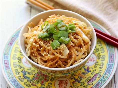 shirataki-sesame-noodles-healthy-recipes-blog image