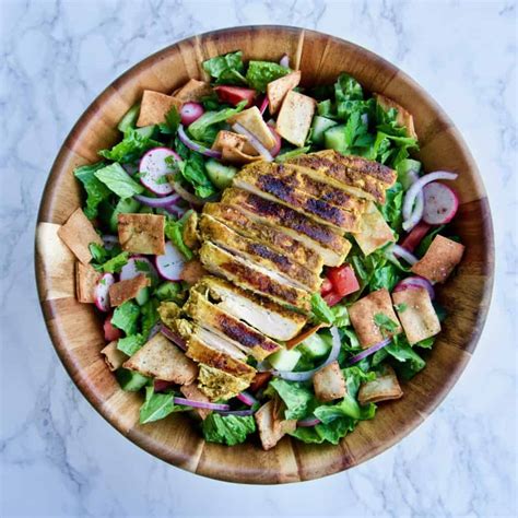 fattoush-salad-with-shawarma-spiced-chicken image
