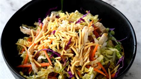 easy-chinese-chicken-salad-with-chow-mein-noodles image