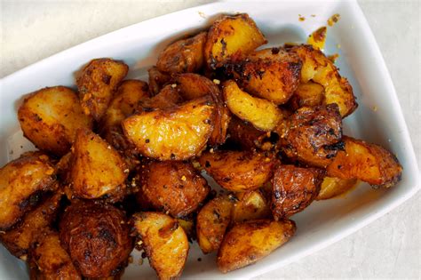 caramelized-roasted-potatoes-vegan-food-lover image
