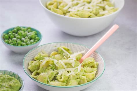 pasta-and-pea-pesto-family-meals image
