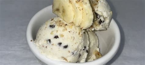 banana-chocolate-chunk-ice-cream-ninja-test-kitchen image