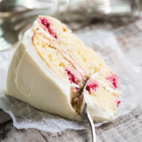 raspberry-cake-with-lemon-buttercream-the-perfect image